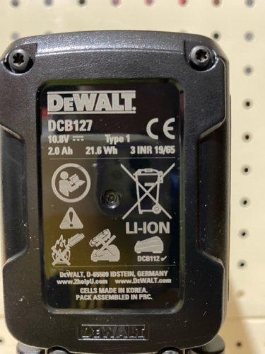 Аккумуляторный лазерный нивелир DeWalt DCE 088 D1R фото 9
